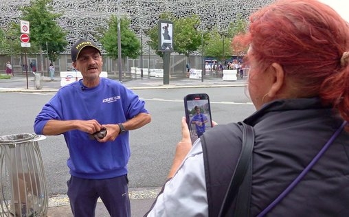 Hartz und herzlich - Tag für Tag Benz-Baracken 
 Andenken