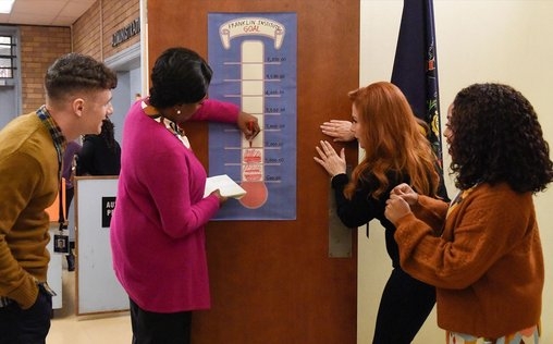 Abbott Elementary 
 Spendenaktion