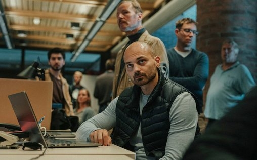 Spuren 
 Ein Dorf sucht