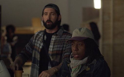 Awkwafina Is Nora from Queens 
 Das Schattenspiel