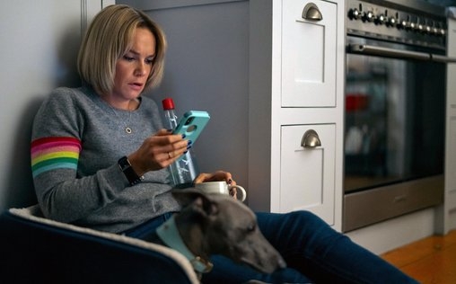 A Very English Scandal 
 Vor laufender Kamera