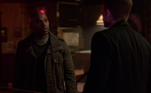 Suits 
 Teile und herrsche