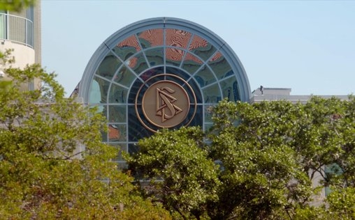 Scientology – Die dunklen Geheimnisse der Sekte 
 Er ist einer der geheimsten und umstrittensten Kul...