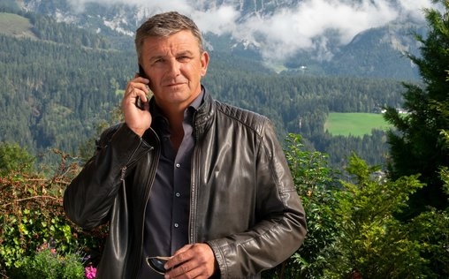 Der Bergdoktor 
 Verzweifelte Liebe