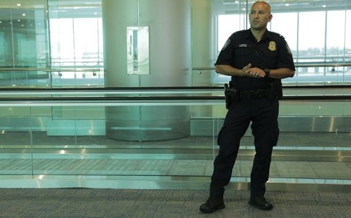 Schmugglern auf der Spur 
 Verdächtiges Gepäck