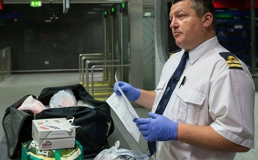 Border Patrol Ireland - Einsatz an der Grenze 
 Uneinsichtig
