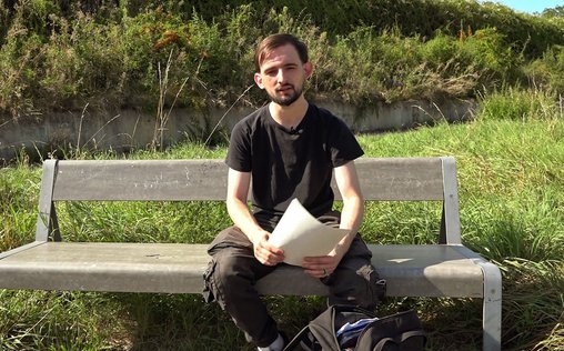 Hartz und herzlich - Tag für Tag Benz-Baracken 
 Vorwärts immer, rückwärts nimmer