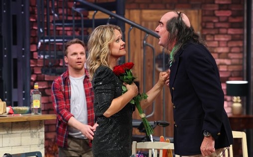 Halbpension mit Schmitz 
 Halbpension mit Schmitz