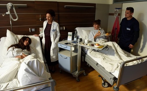 Frühling 
 Mit dem Feind im Bett