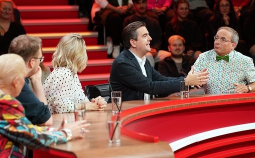 Genial daneben 
 01.01.2026 02:50.