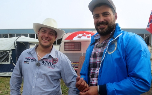 Der Trödeltrupp - Das Geld liegt im Keller 
 Sükrü bei Mona, Ingo und Rosi