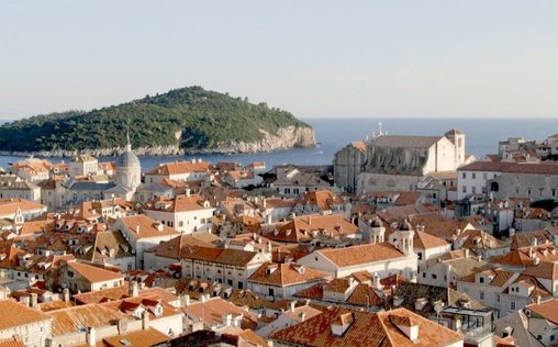 Stadt Land Kunst 
 Málaga / Ragusa / Ruanda / Cézembre