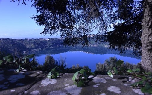 Terra X 
 Rätselhafte Kugeln