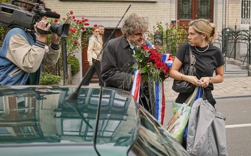 Maxima 
 Dunkle Vergangenheit