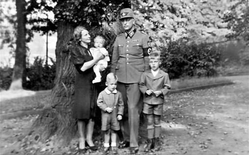 Hitlers Volk - Ein deutsches Tagebuch 
 Hitlers Volk – Ein Deutsches Tagebuch (2/2)