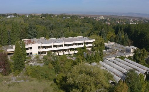 Lost Places - Geheime Welten 
 To Catch a Predator / The Secret Bunker
