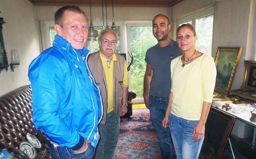 Der Trödeltrupp - Das Geld liegt im Keller 
 Otto bei Christina