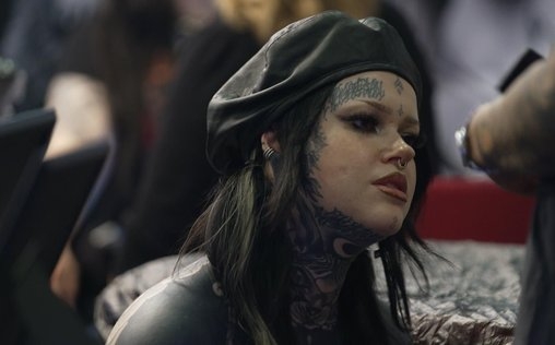 SPIEGEL TV - Reportage 
 Bunte Haut und schräge Typen - Die Tattoo Kreuzfahrt