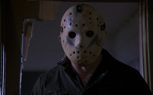 Freitag der 13. - Ein neuer Anfang 
 Hintergrund:Eigentlich sollte Jungstar Corey Feldman seine alte Rolle als Tommy Jarvis ganz ausfüllen. Er war aber schon mit den Dreharbeiten zu 